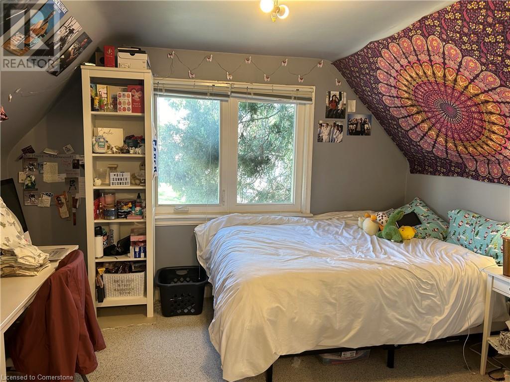 Photo 11 of 95 Glenmount Avenue, Hamilton ON