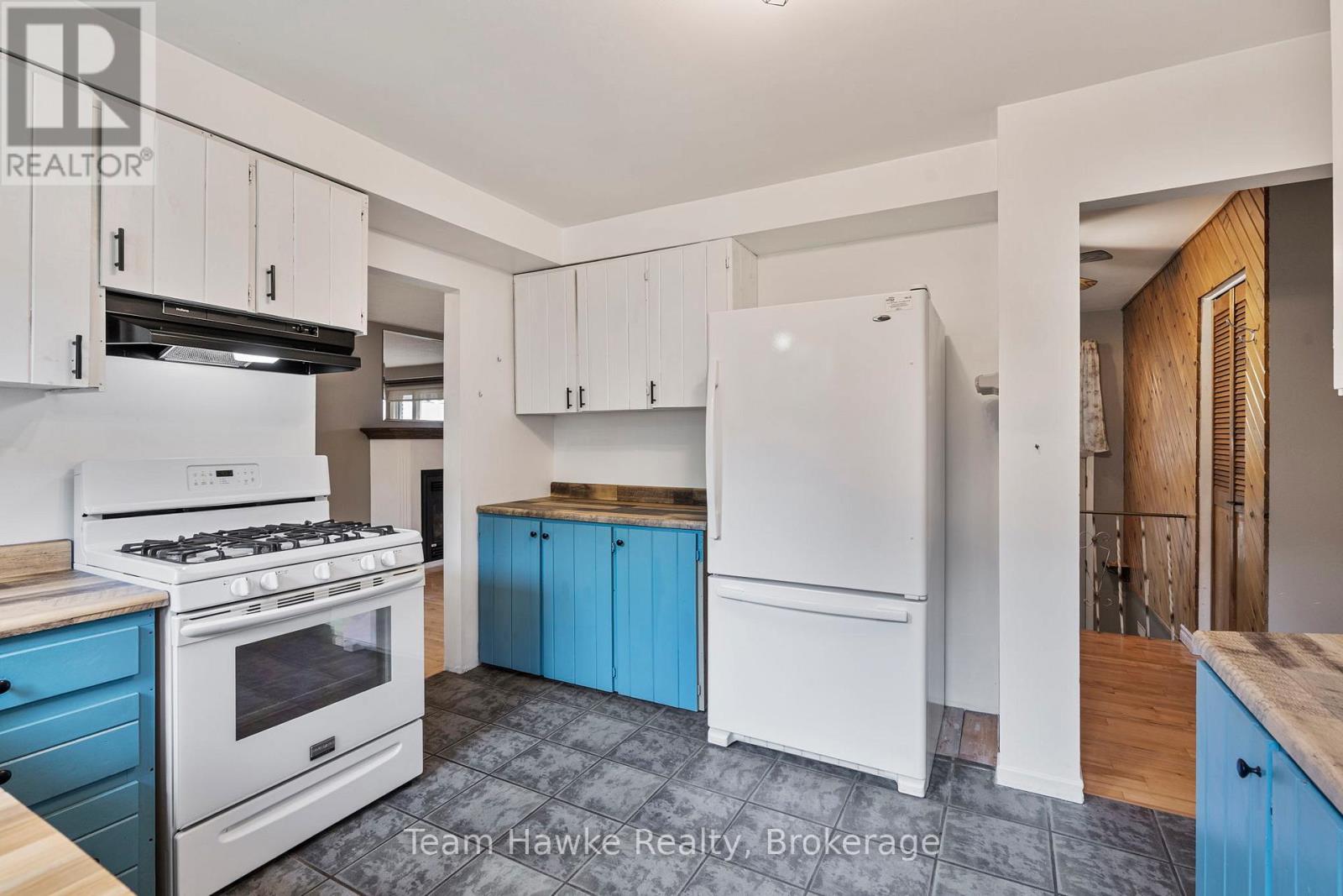 Photo 16 of 51 Easton Avenue, Tay ON