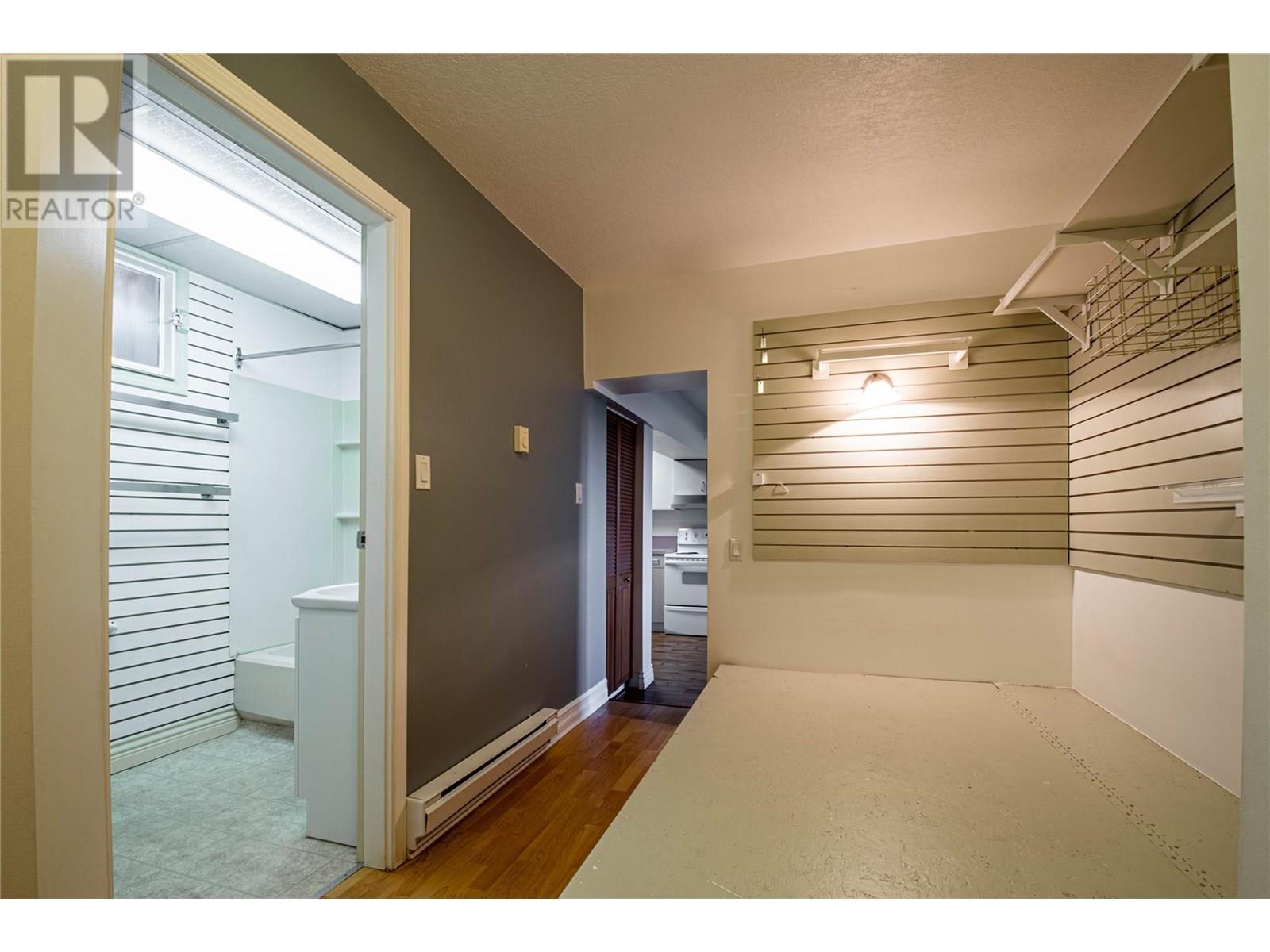 4904 Pleasant Valley Road, Vernon