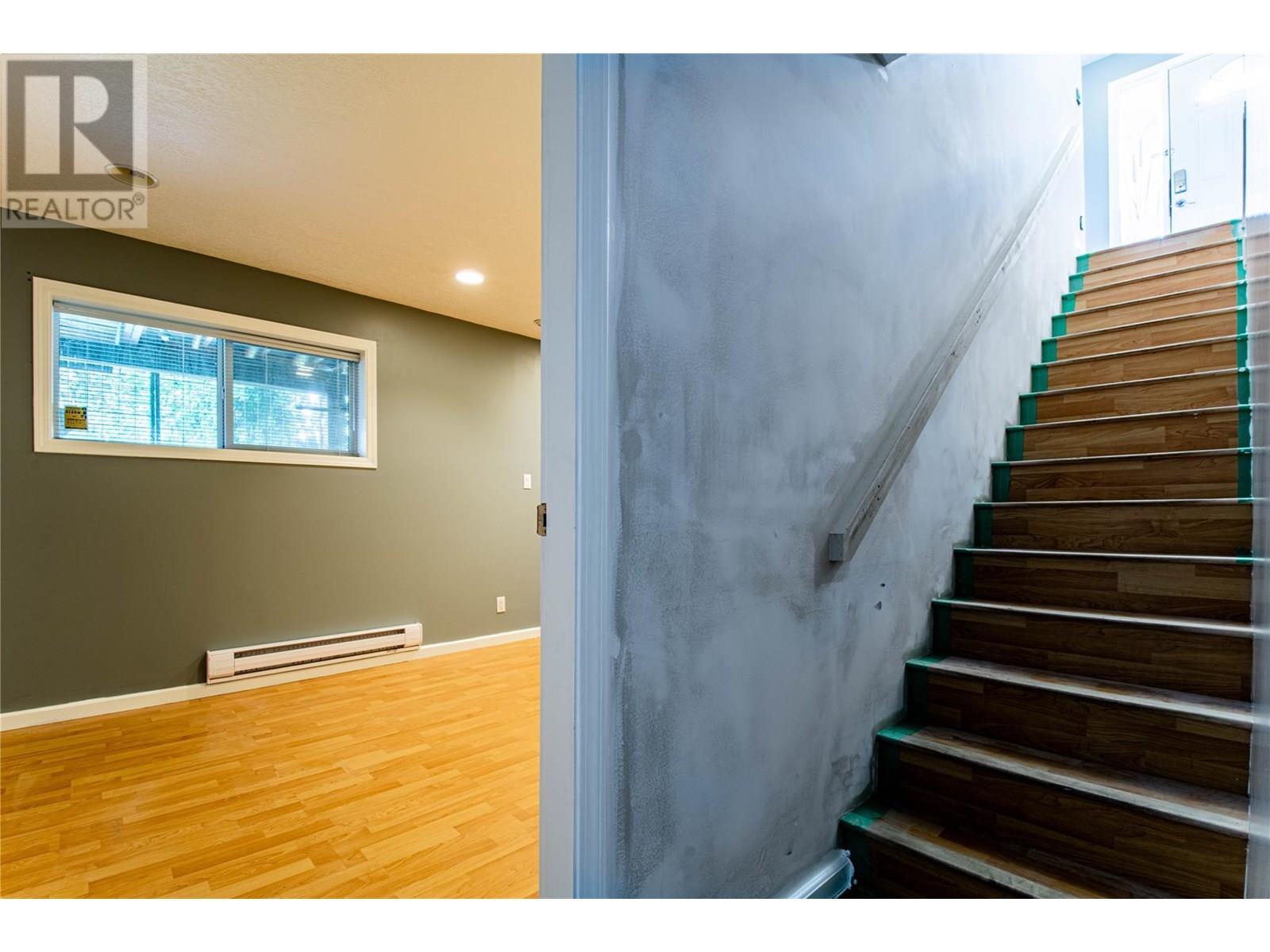 4904 Pleasant Valley Road, Vernon