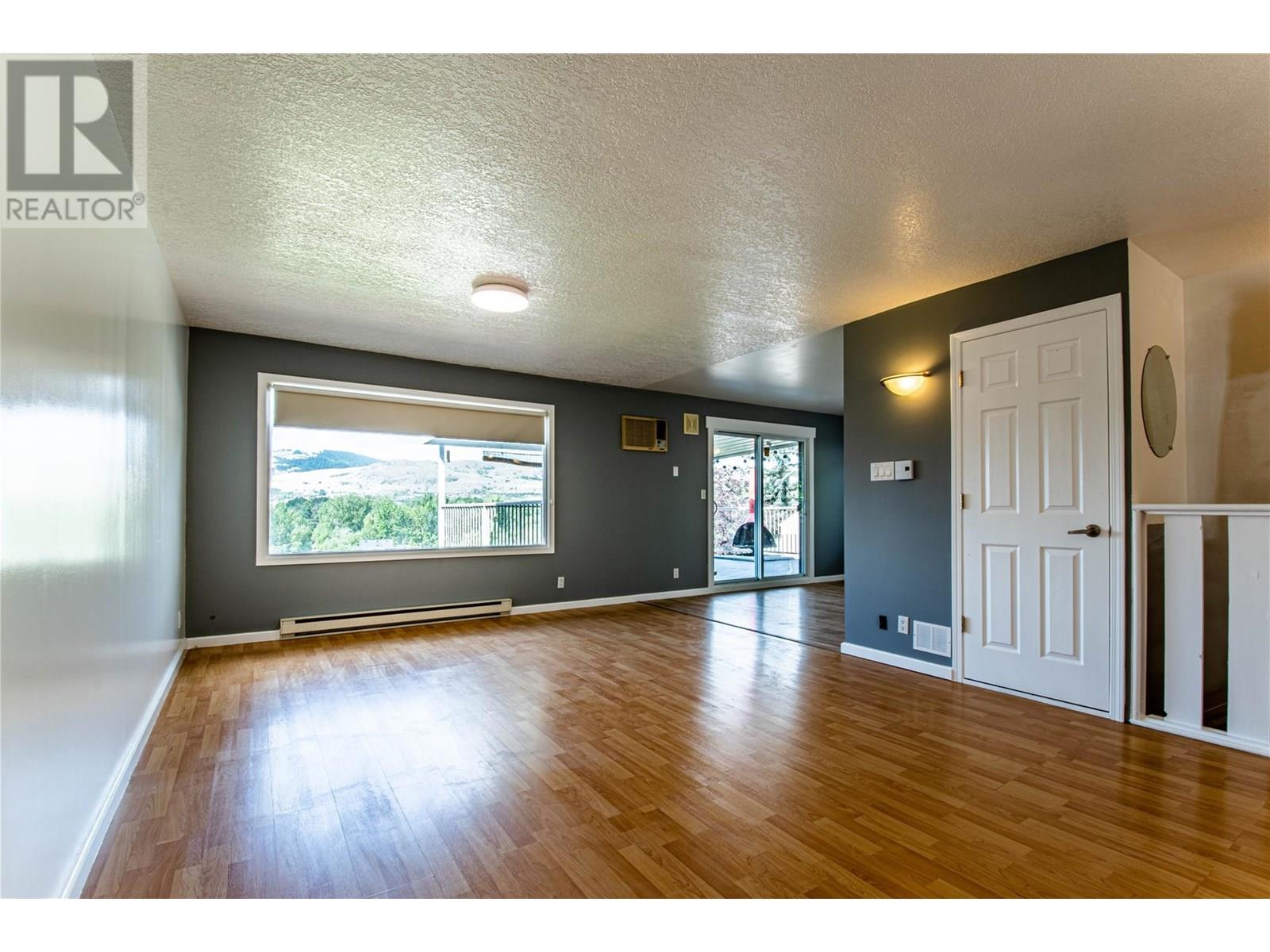 4904 Pleasant Valley Road, Vernon