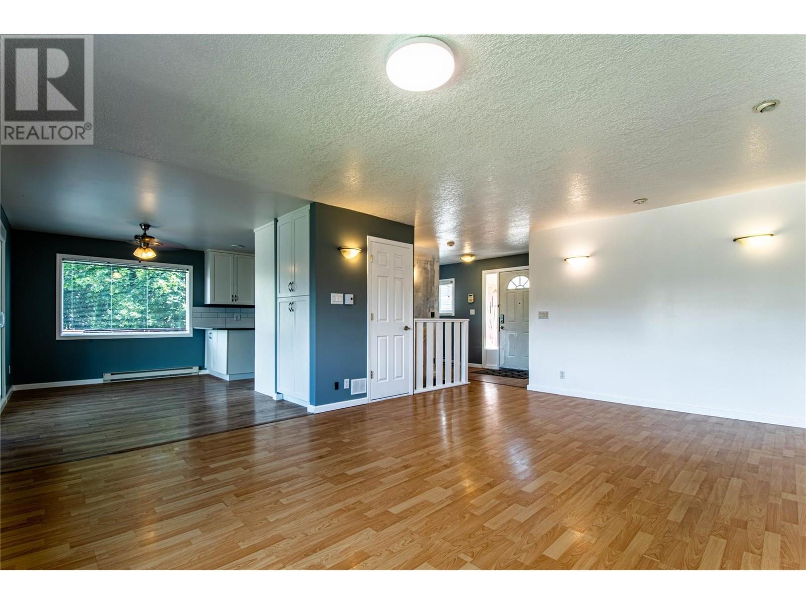 4904 Pleasant Valley Road, Vernon