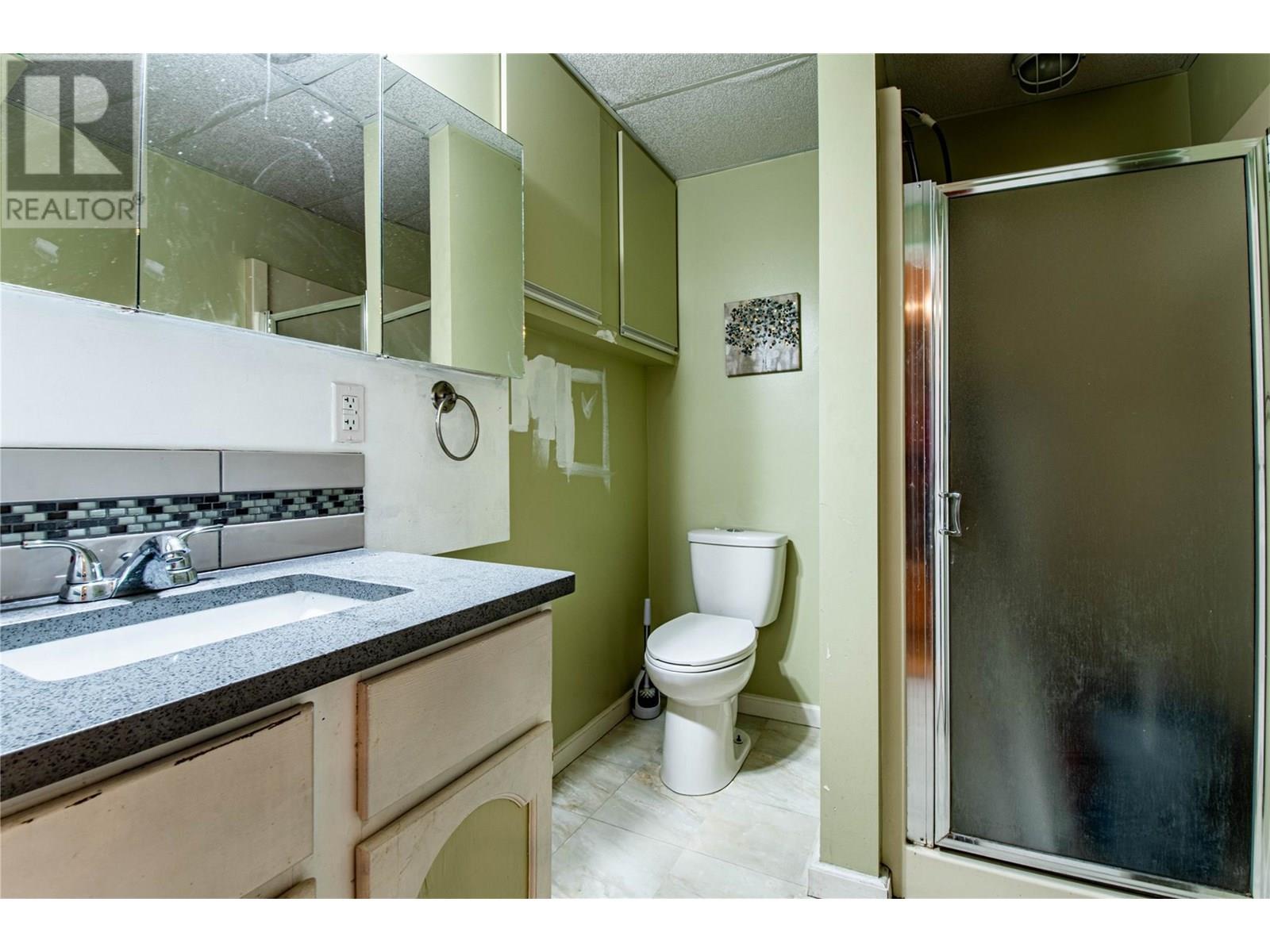 4904 Pleasant Valley Road, Vernon