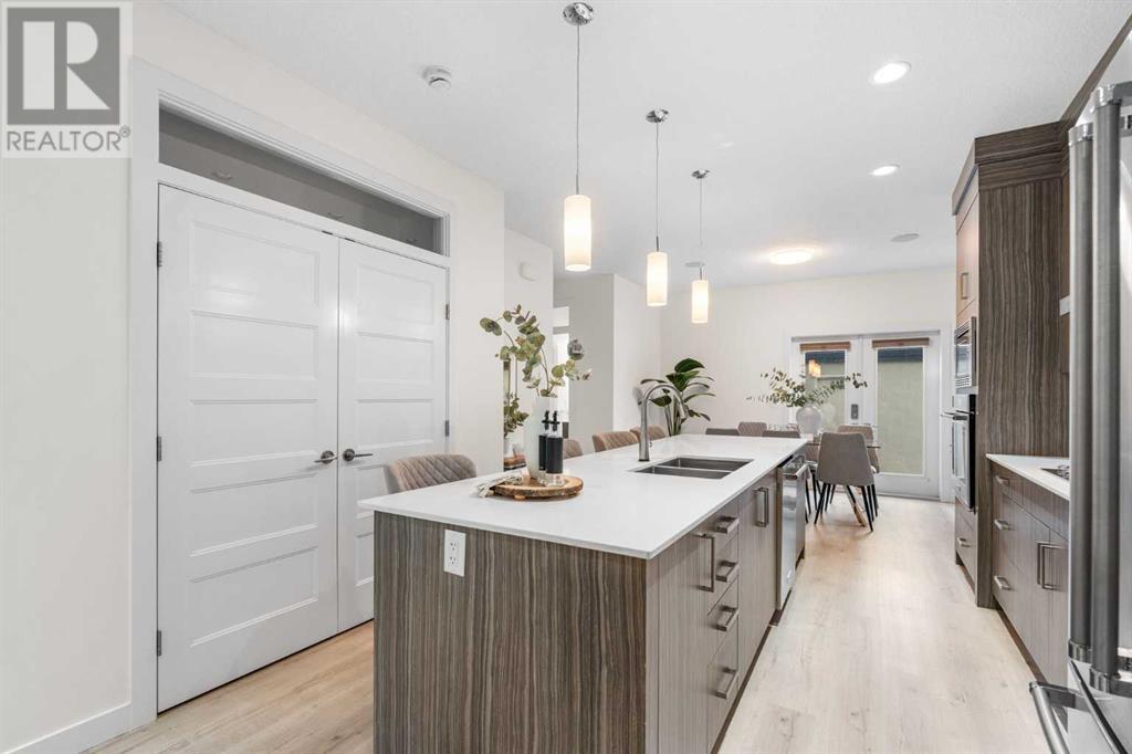 Single Family House for Sale in    Avenue NE Crescent Heights Calgary 