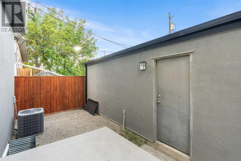 Single Family House for Sale in    Avenue NE Crescent Heights Calgary 