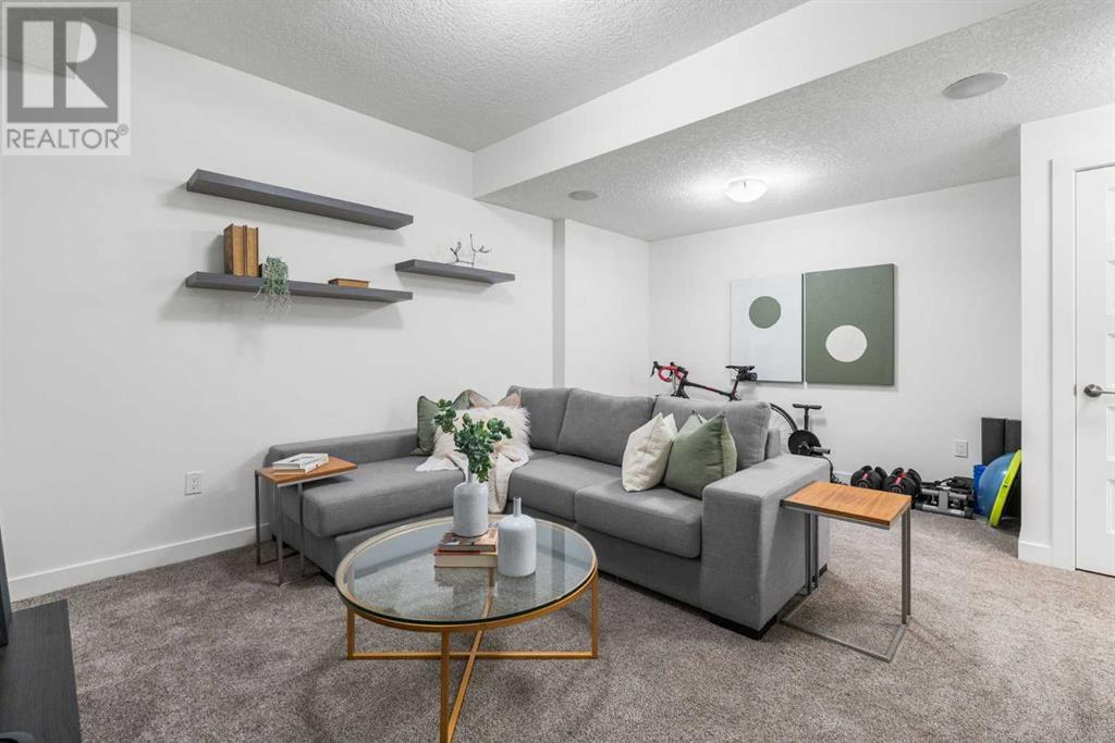 Single Family House for Sale in    Avenue NE Crescent Heights Calgary 