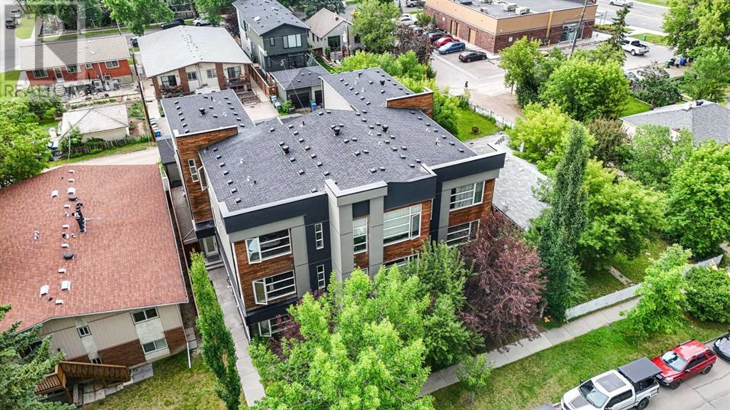 Single Family House for Sale in    Avenue NE Crescent Heights Calgary 