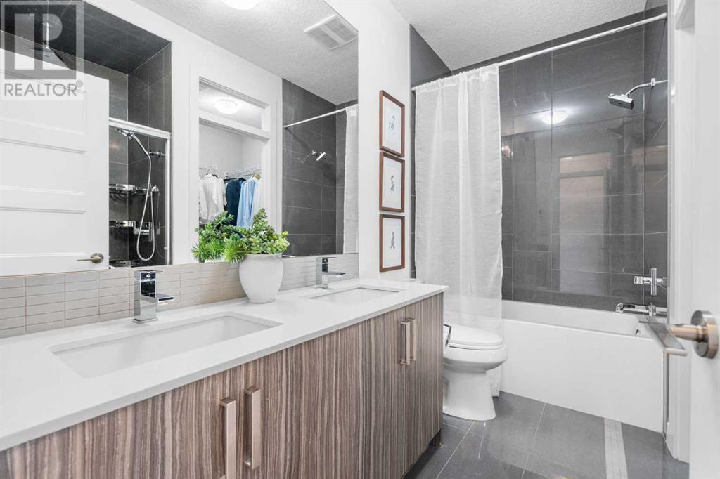 1, 308 11 Avenue NE, Calgary, Alberta