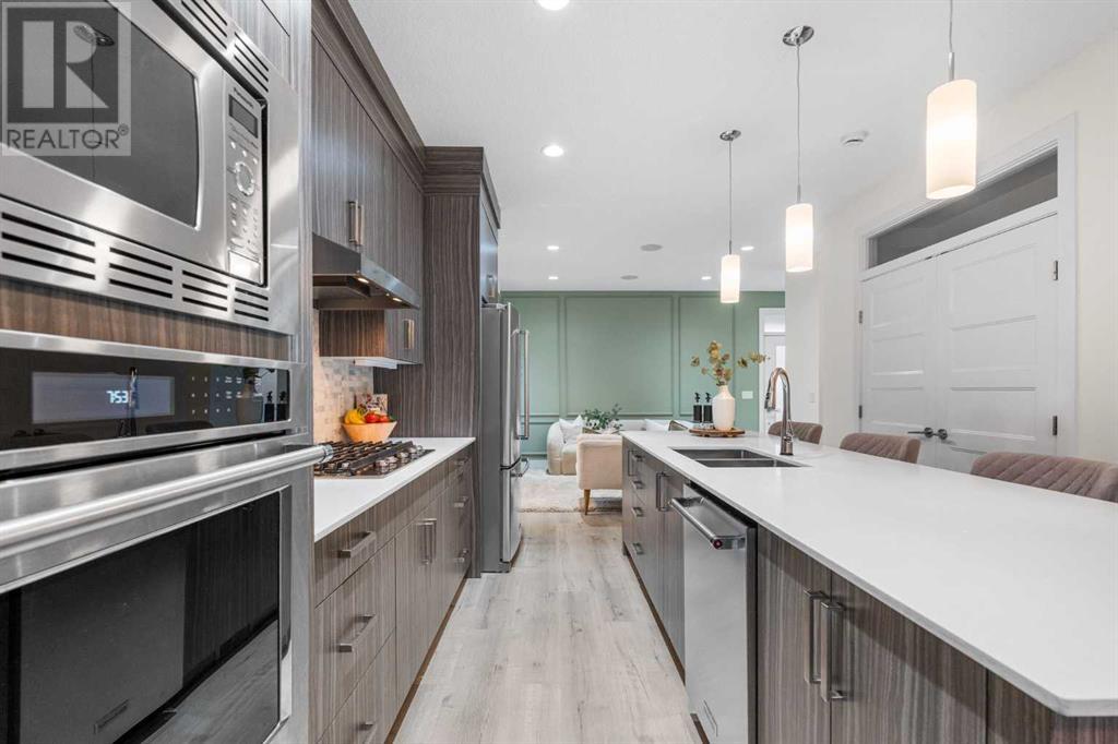 Single Family House for Sale in    Avenue NE Crescent Heights Calgary 