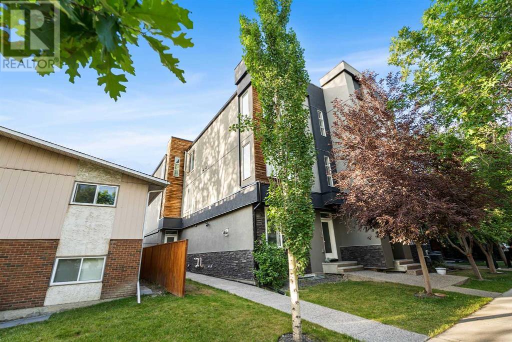Single Family House for Sale in    Avenue NE Crescent Heights Calgary 