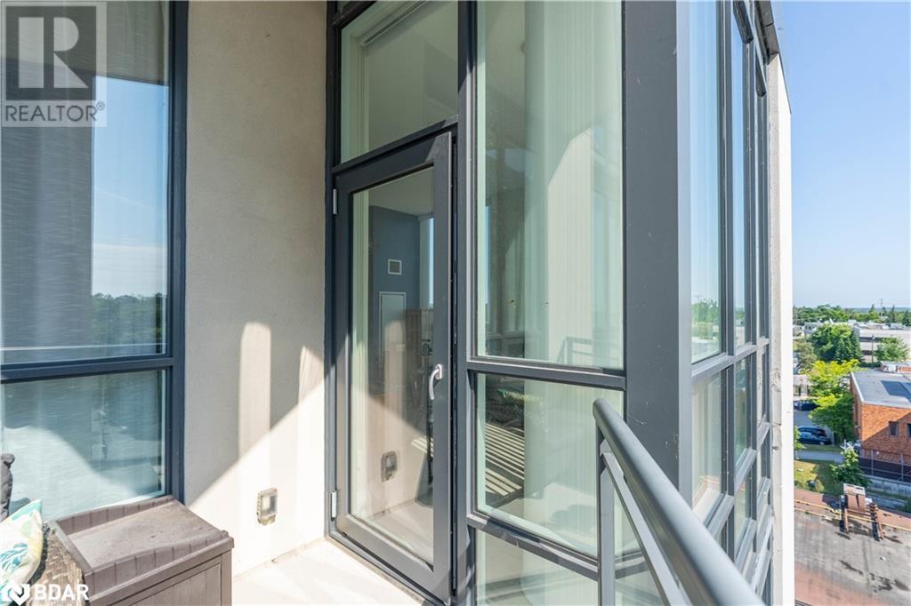 Photo 8 of 111 Worsley Street Unit Ph 5, Barrie ON