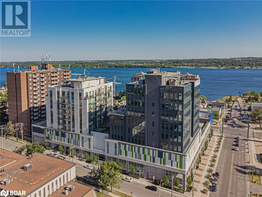 Photo 2 of 111 Worsley Street Unit Ph 5, Barrie ON