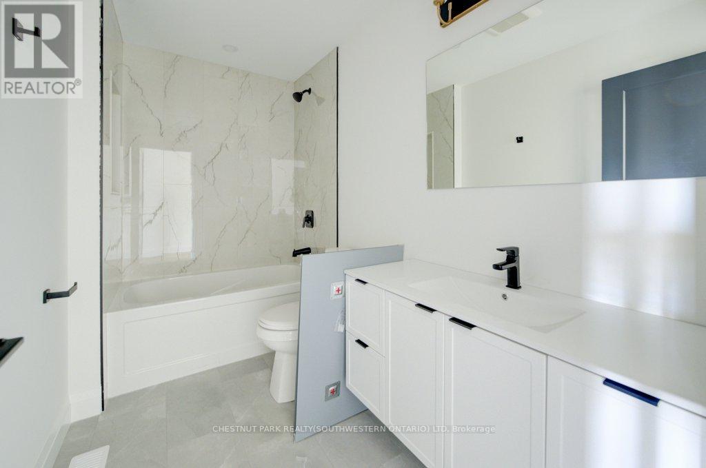 Photo 4 of 575 Guelph Street, Kitchener ON