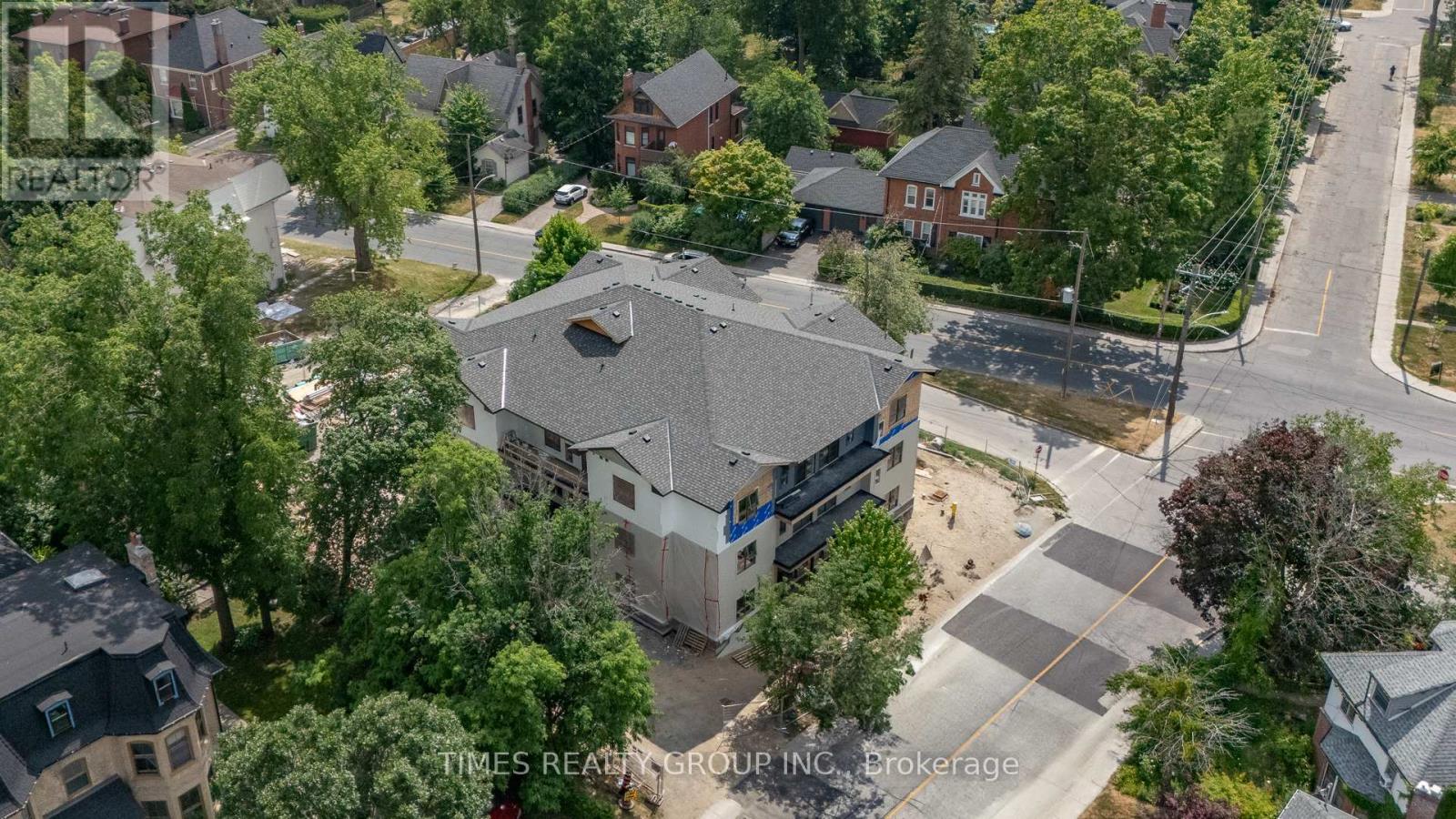 Photo 8 of 203 369 Hunter Street W, Peterborough Central ON