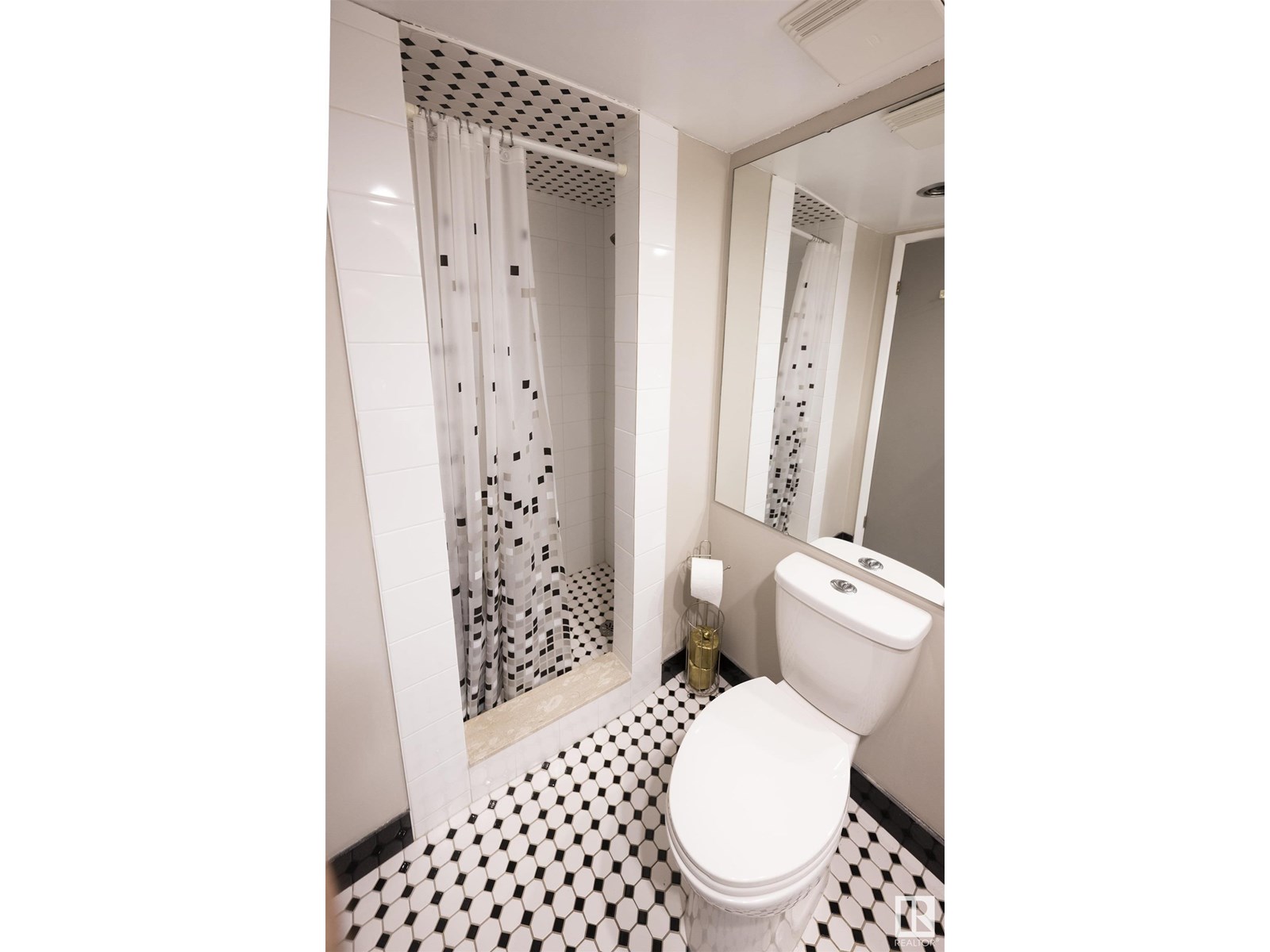 Photo 22 of 701 9809 110 St Nw, Edmonton AB