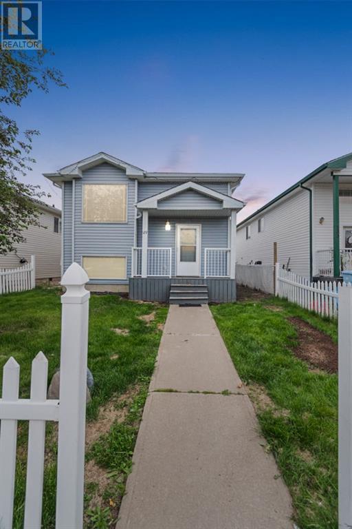 Photo 16 of 129 Lightbown Way, Fort Mcmurray AB