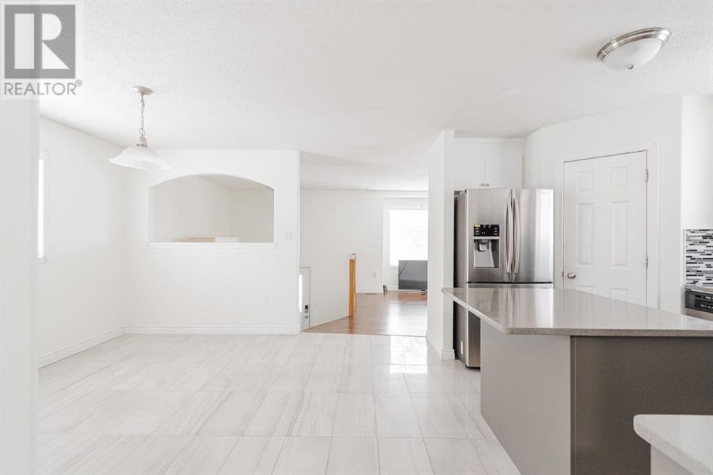 Photo 32 of 129 Lightbown Way, Fort Mcmurray AB
