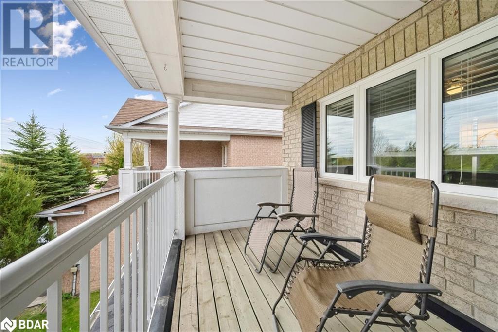 Photo 41 of 102 Herrema Boulevard, Uxbridge ON