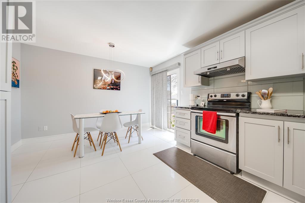 Photo 14 of 2505 St Clair Avenue, Windsor ON