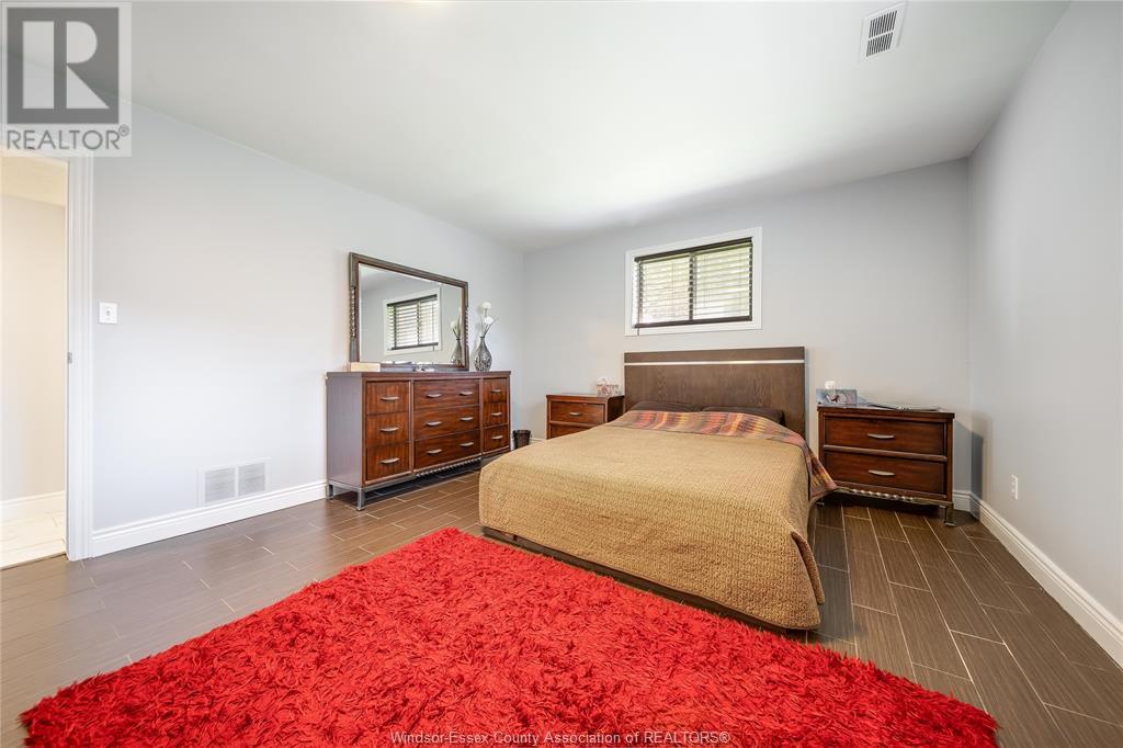 Photo 28 of 2505 St Clair Avenue, Windsor ON