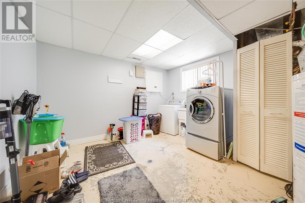 Photo 32 of 2505 St Clair Avenue, Windsor ON