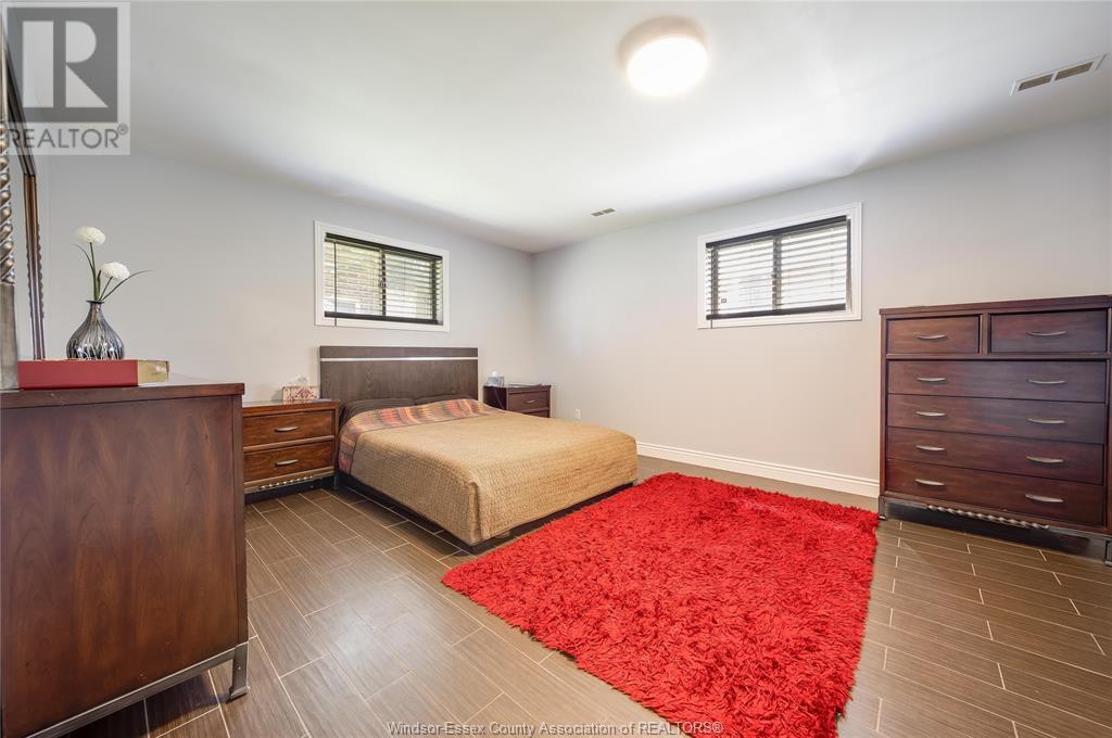 Photo 27 of 2505 St Clair Avenue, Windsor ON