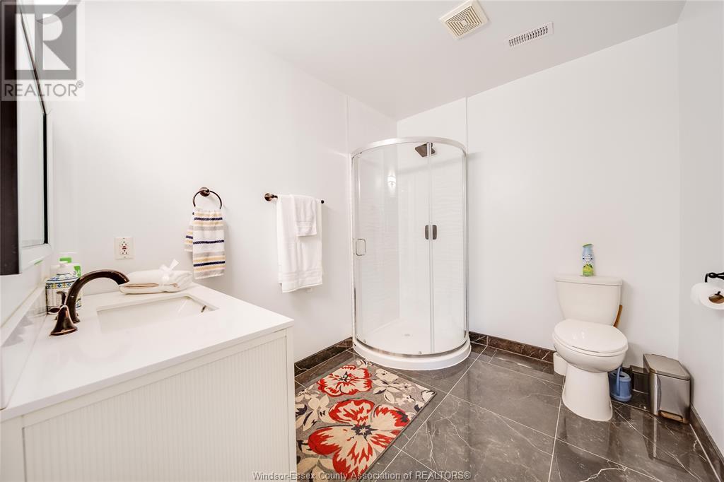 Photo 30 of 2505 St Clair Avenue, Windsor ON