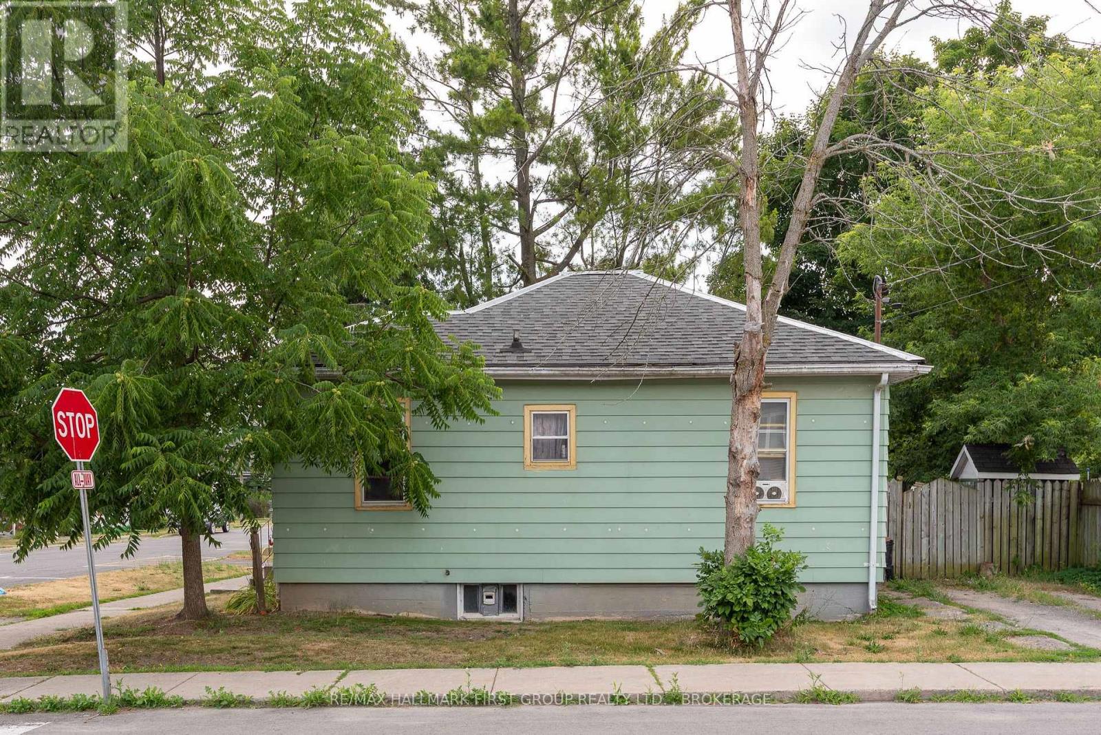 Photo 9 of 103 Centre Street, Deseronto ON