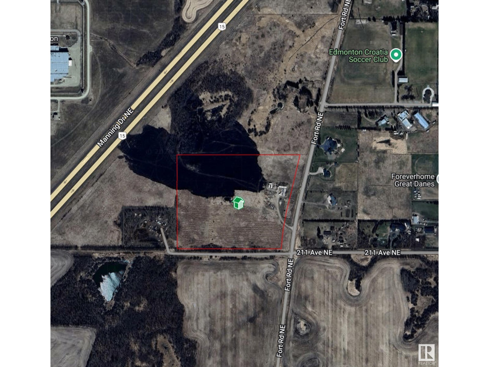 Photo 13 of 21150 Fort Rd Ne, Edmonton AB