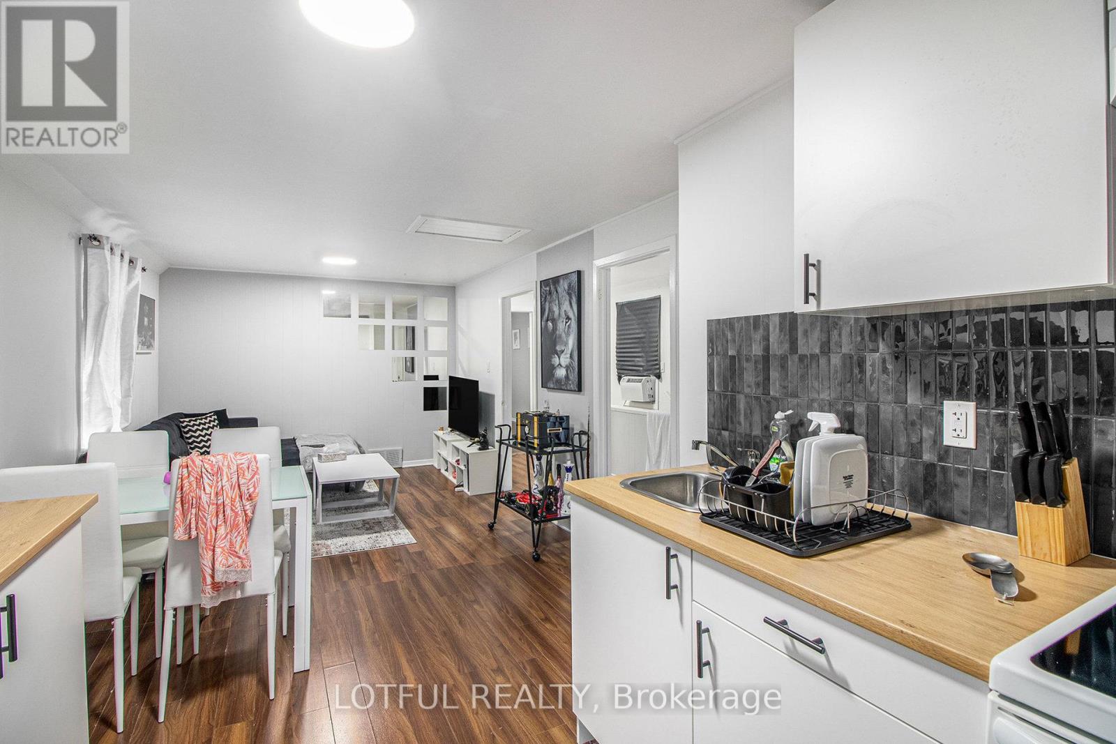 Photo 5 of 197 Mcarthur Avenue, Ottawa ON