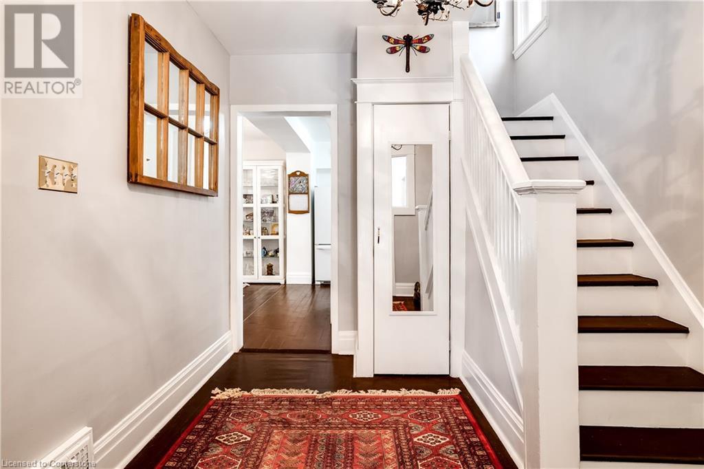 Photo 6 of 287 Graham Avenue S, Hamilton ON