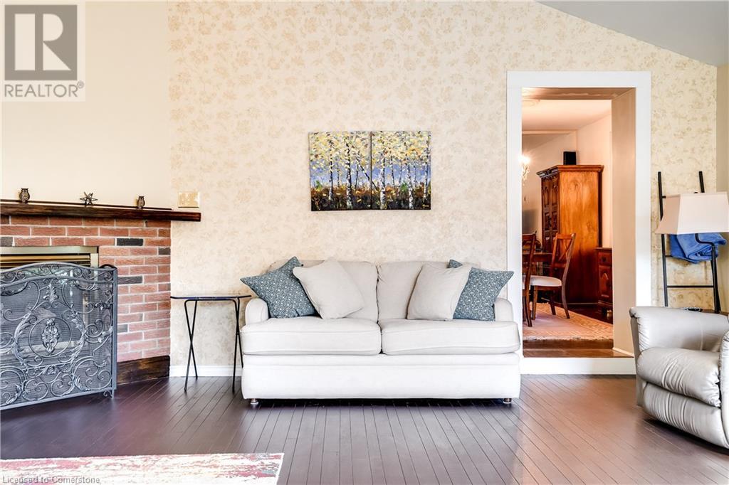 Photo 32 of 287 Graham Avenue S, Hamilton ON