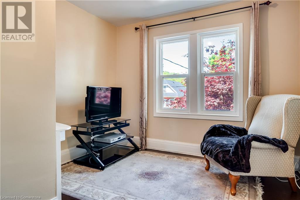 Photo 16 of 287 Graham Avenue S, Hamilton ON