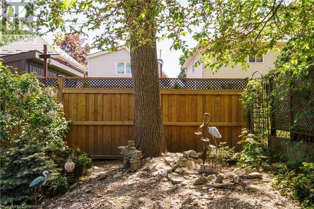 Photo 25 of 287 Graham Avenue S, Hamilton ON