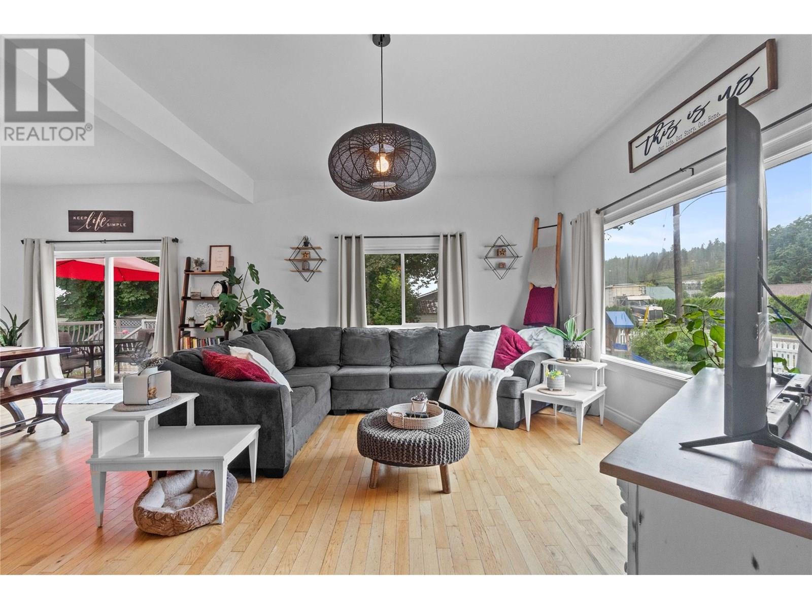 1207 George Street, Enderby