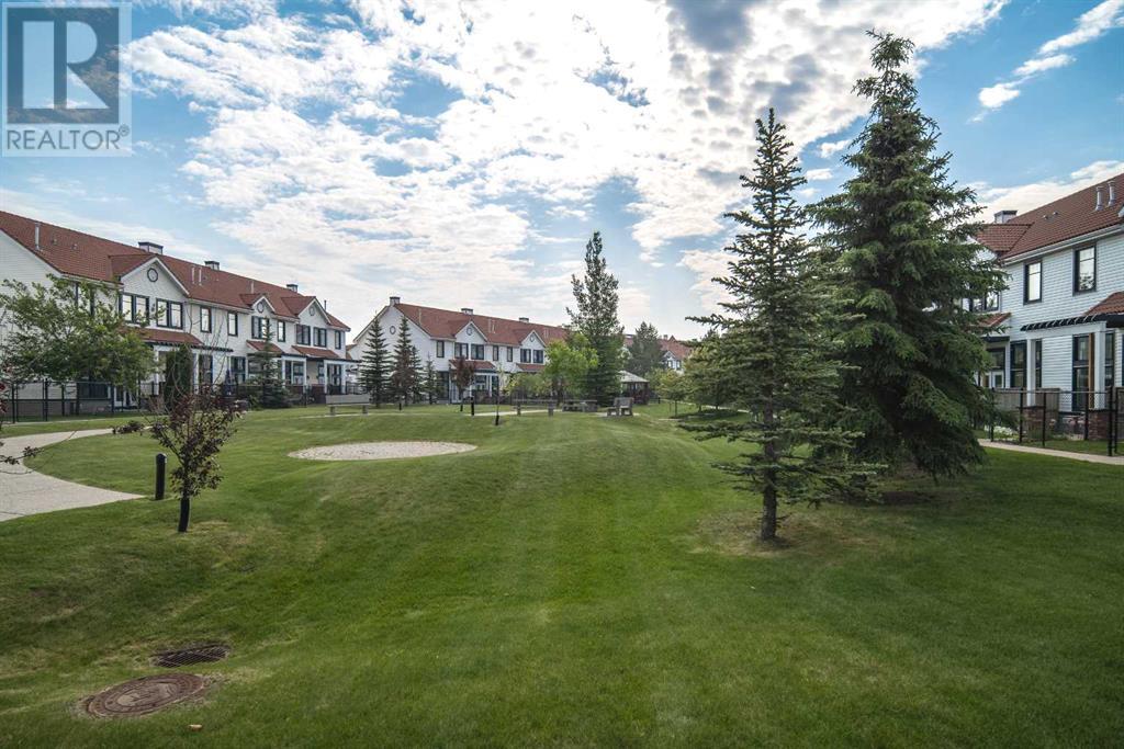 Single Family House 4 Level for Sale in  Royal Oak Lane NW Royal Oak Calgary 