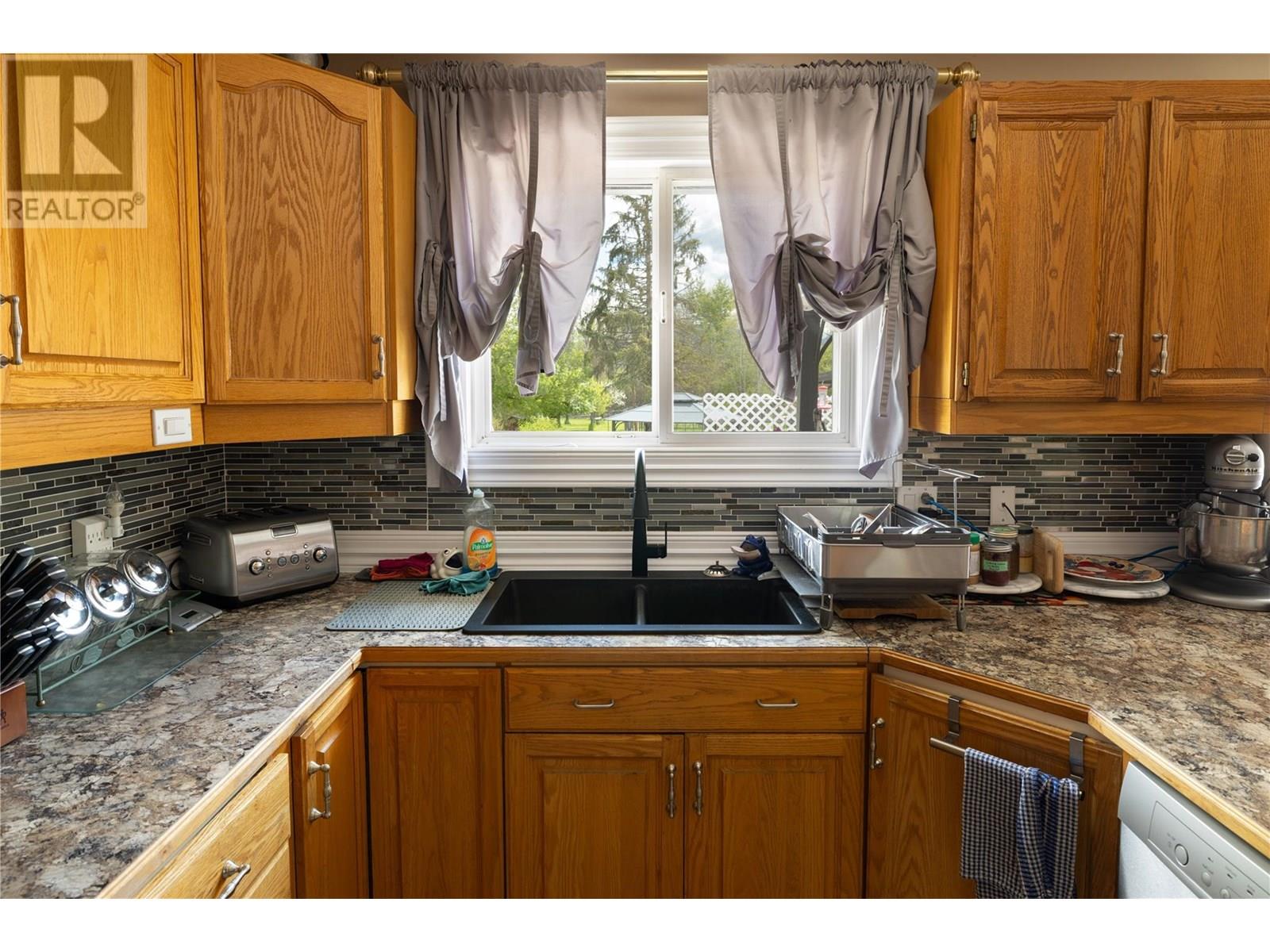 170 Whitevale Road, Lumby