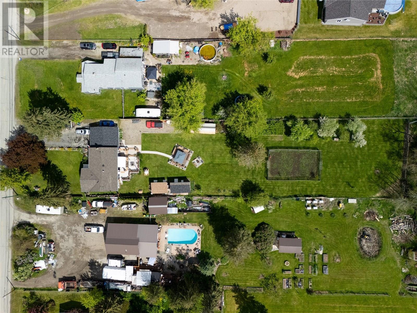 170 Whitevale Road, Lumby