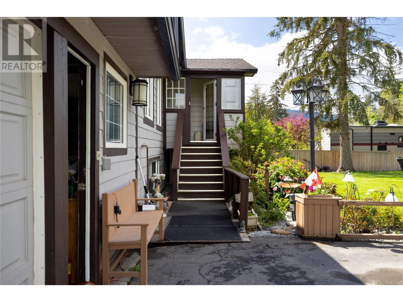170 Whitevale Road, Lumby