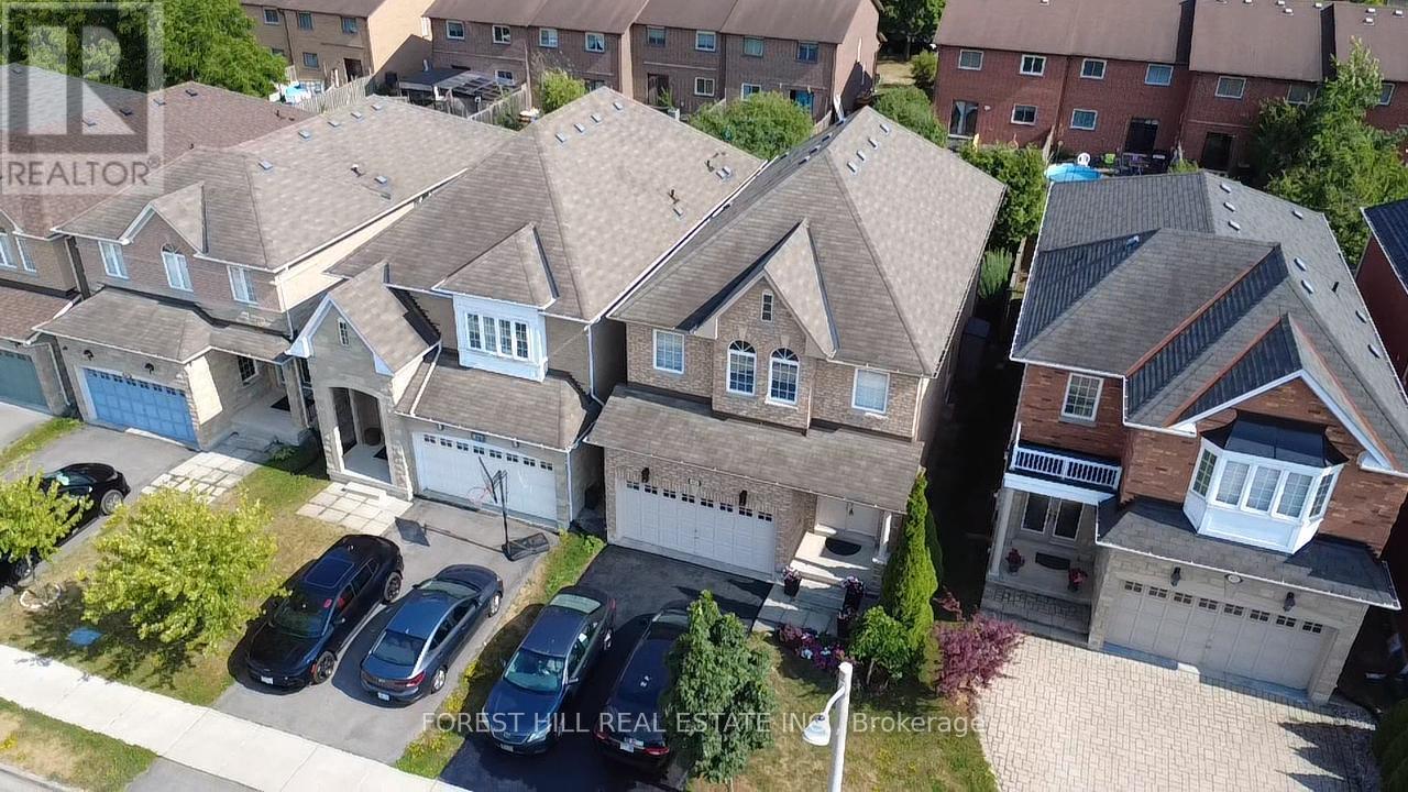 Single Family House for Sale in  APPLE BLOSSOM DRIVE Vaughan (Patterson) 