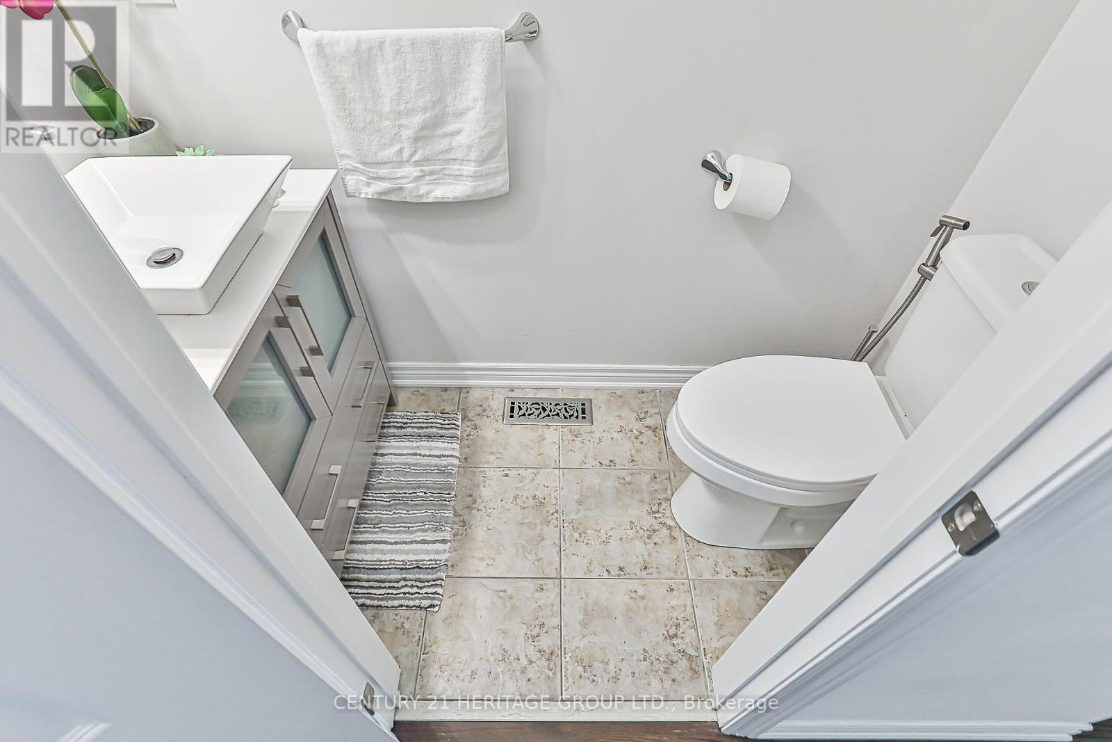 Single Family House for Sale in  LADY LORETTA LANE Vaughan (Patterson) 