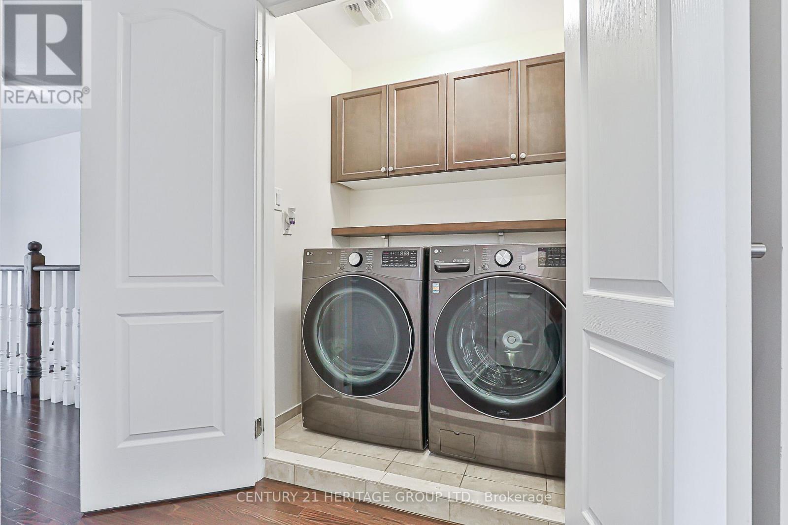 Single Family House for Sale in  LADY LORETTA LANE Vaughan (Patterson) 