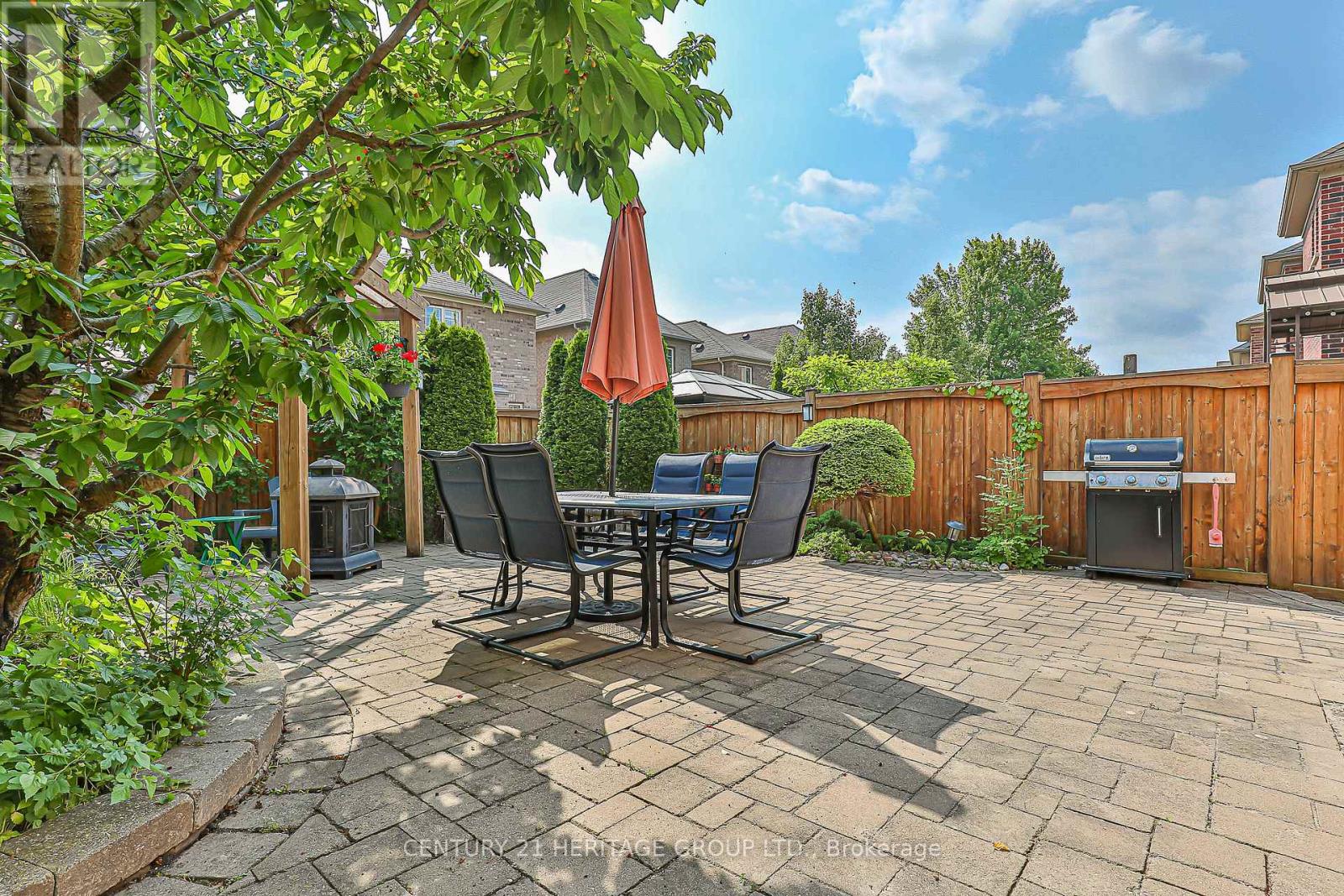 Single Family House for Sale in  LADY LORETTA LANE Vaughan (Patterson) 