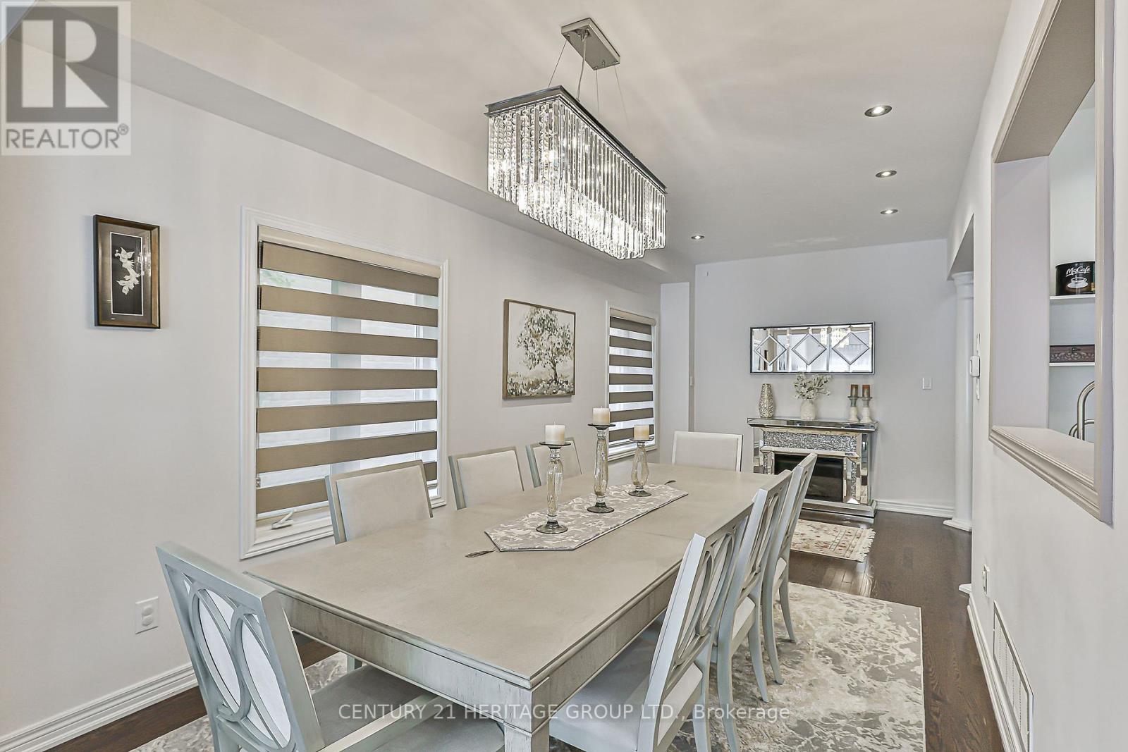 Single Family House for Sale in  LADY LORETTA LANE Vaughan (Patterson) 
