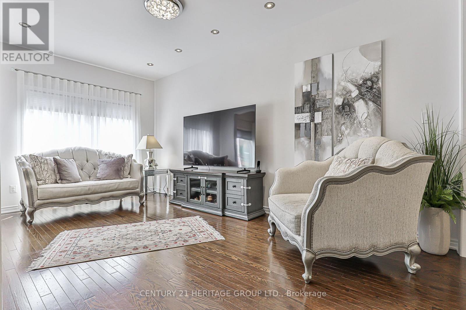 Single Family House for Sale in  LADY LORETTA LANE Vaughan (Patterson) 