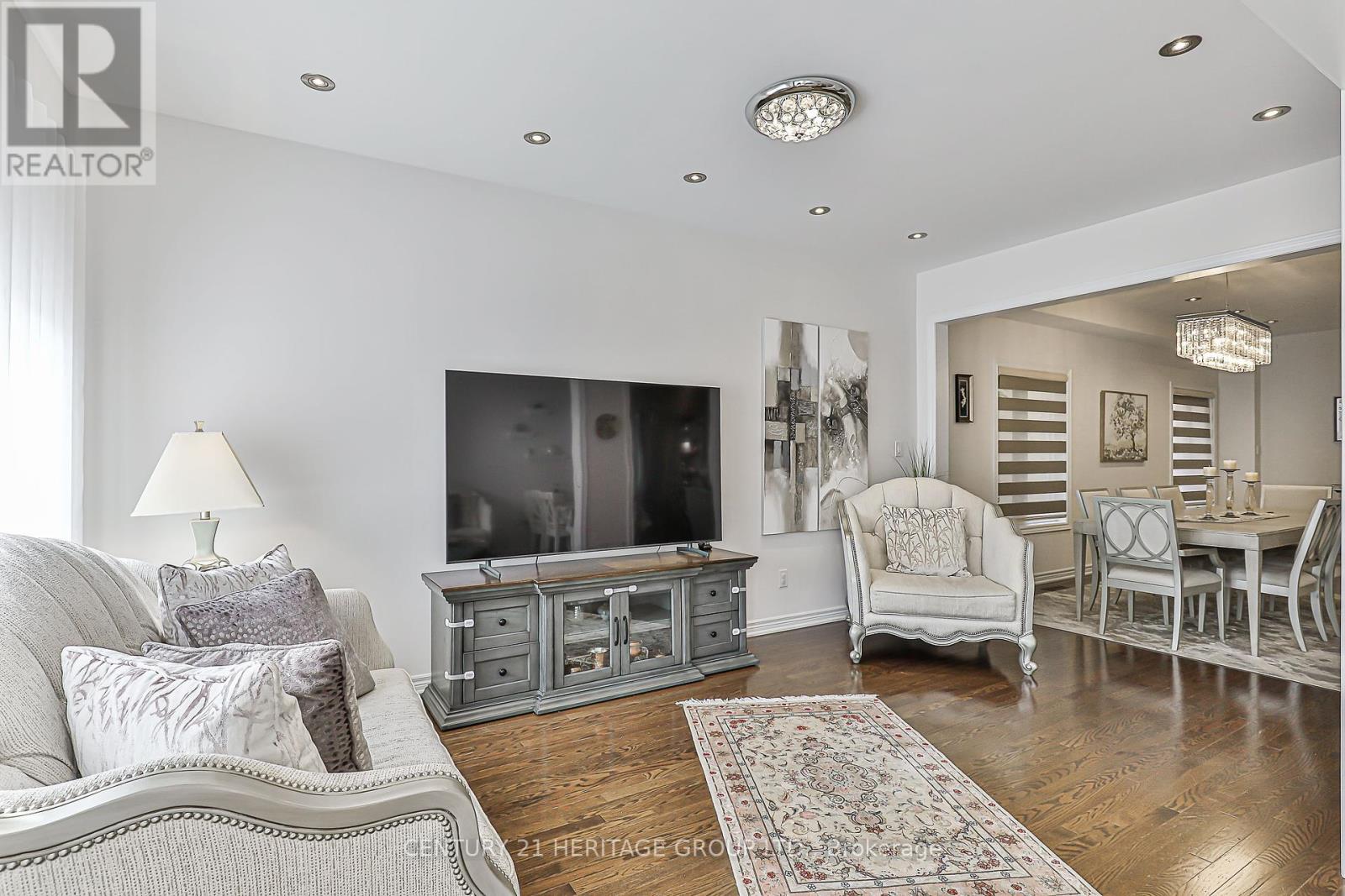 Single Family House for Sale in  LADY LORETTA LANE Vaughan (Patterson) 