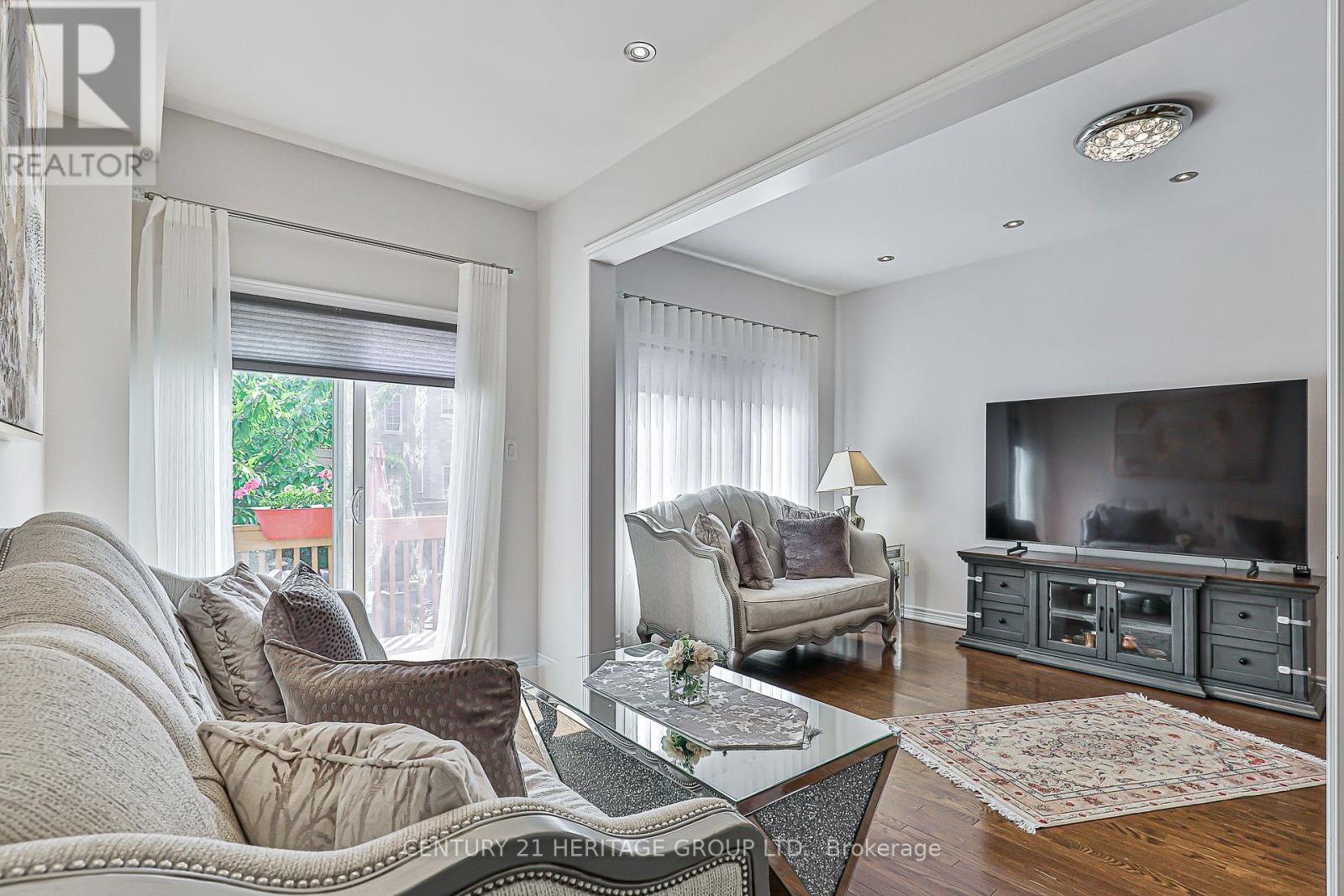 Single Family House for Sale in  LADY LORETTA LANE Vaughan (Patterson) 