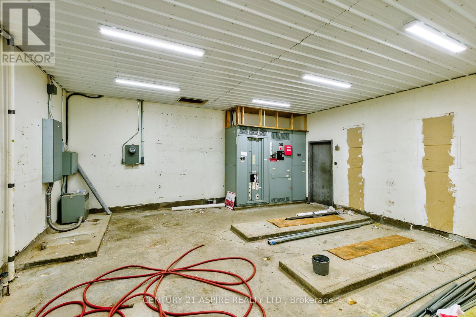 Photo 14 of 23 Booth Road, Renfrew ON