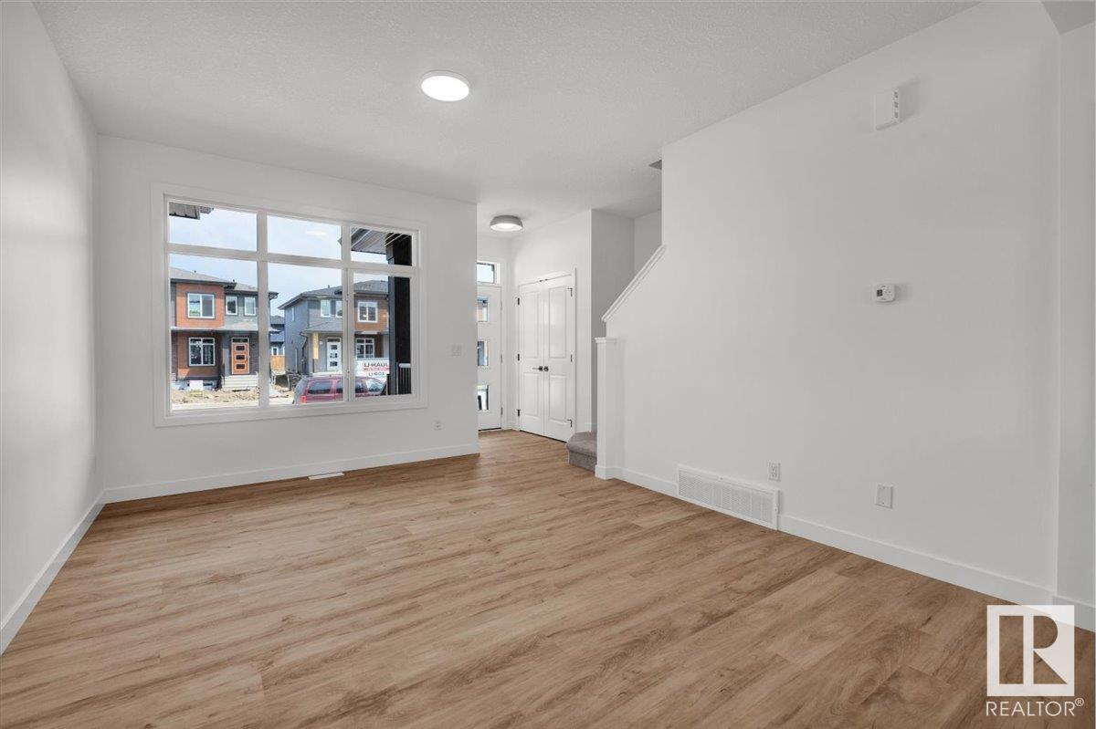 Photo 3 of 1341 Keswick Dr Sw, Edmonton AB