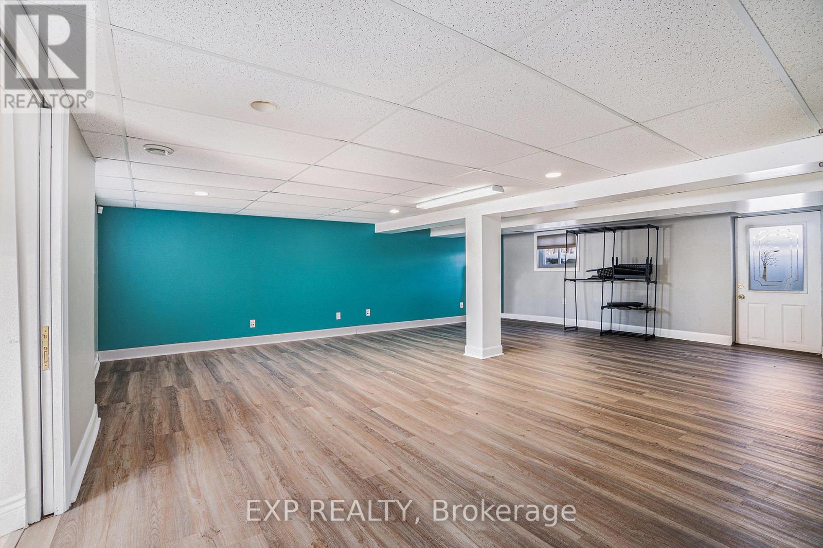 Photo 11 of 2147 Mer Bleue Road, Ottawa ON